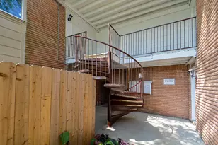 8810 Ilona Ln, Houston, TX 77025 - Photo 31