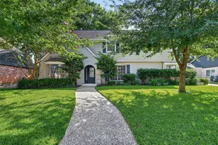 1638 Fall Valley Dr, Houston, TX 77077 - Photo 11