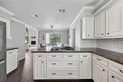 1638 Fall Valley Drive, Houston, TX 77077 - Photo 7