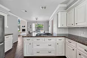 1638 Fall Valley Dr, Houston, TX 77077 - Photo 7