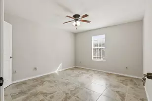 7200 Clarewood Dr, Houston, TX 77036 - Photo 9