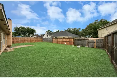2810 Huntington Way, Pearland, TX 77584 - Photo 11