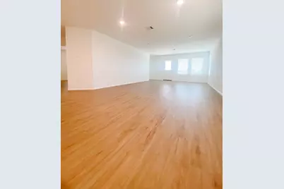 4242 Barrington Cove, Baytown, TX 77521 - Photo 13