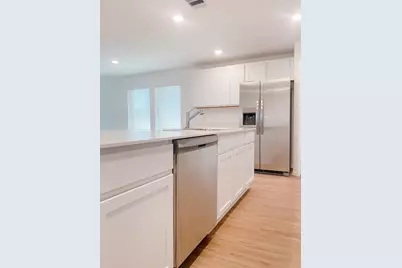 4242 Barrington Cove, Baytown, TX 77521 - Photo 11