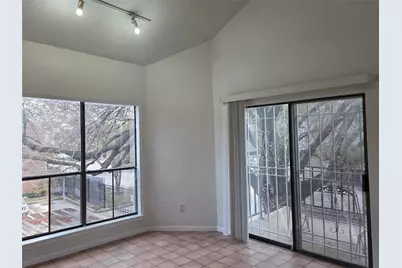 10154 Waterstone Drive, Houston, TX 77042 - Photo 5