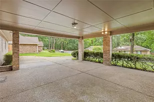 412 Burning Tree Dr, Huntsville, TX 77340 - Photo 7