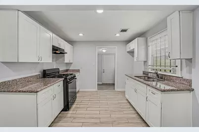 3107 Altoona Street, Houston, TX 77026 - Photo 7