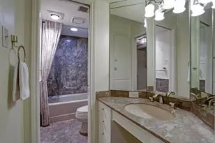 2600 Bellefontaine St, Houston, TX 77025 - Photo 7