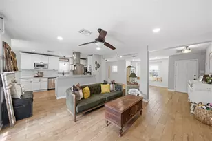 3037 Longwood Ln, Dickinson, TX 77539 - Photo 1