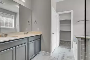 10410 Russell Pines Dr, Rosharon, TX 77583 - Photo 29