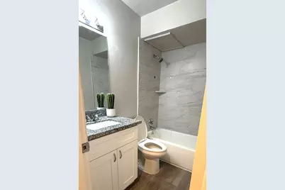 9733 Neuens Road #25, Houston, TX 77080 - Photo 5