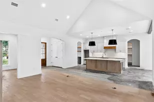 212 Greenway Dr, Bryan, TX 77801 - Photo 9