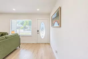 5326 De Lange Ln, Houston, TX 77092 - Photo 5