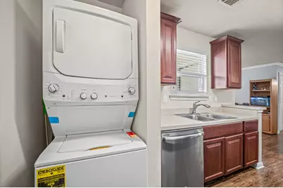 7600 Emmett F Lowry Expressway #416, Texas City, TX 77591 - Photo 11