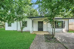 725 Lafayette St, Hempstead, TX 77445 - Photo 3
