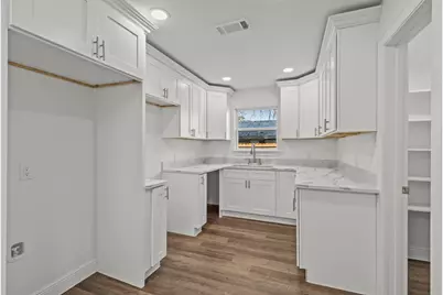 7009 Oleander Drive, Hitchcock, TX 77563 - Photo 11