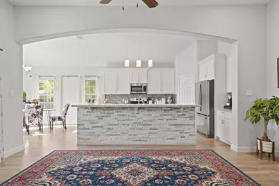 5602 Belmark Street, Houston, TX 77033 - Photo 9