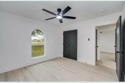 12011 Cherry Point Drive, Mont Belvieu, TX 77535 - Photo 19