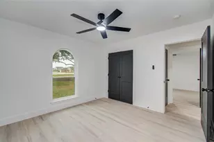 12011 Cherry Point Dr, Mont Belvieu, TX 77535 - Photo 19