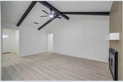 12011 Cherry Point Drive, Mont Belvieu, TX 77535 - Photo 9