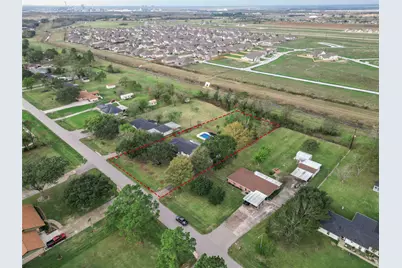 12011 Cherry Point Drive, Mont Belvieu, TX 77535 - Photo 33