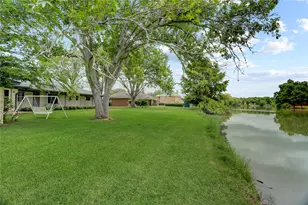 108 Lakeshore Dr, Wharton, TX 77488 - Photo 1