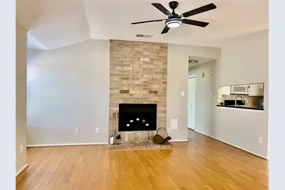 2711 Grants Lake Boulevard #51, Sugar Land, TX 77479 - Photo 9