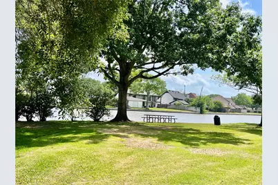 2711 Grants Lake Boulevard #51, Sugar Land, TX 77479 - Photo 3