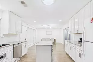 6226 Reamer St, Houston, TX 77074 - Photo 9
