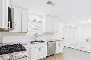 6226 Reamer St, Houston, TX 77074 - Photo 11