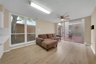 2109 Nantucket Dr, Houston, TX 77057 - Photo 11