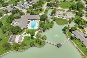 2919 N Peach Hollow Cir, Pearland, TX 77584 - Photo 37