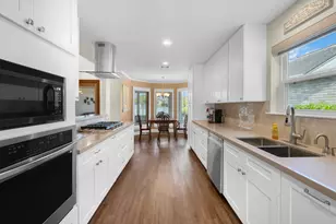 2919 N Peach Hollow Cir, Pearland, TX 77584 - Photo 13