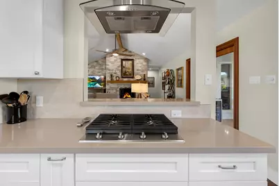 2919 N Peach Hollow Circle, Pearland, TX 77584 - Photo 11