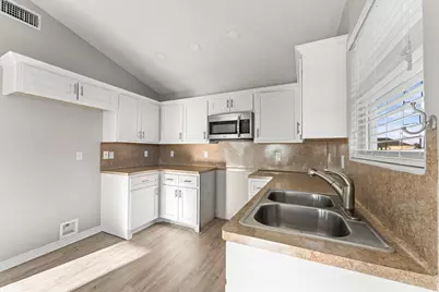 960 Crane Lane, Port Bolivar, TX 77650 - Photo 13