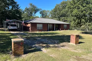 218 Golden Acres, Buffalo, TX 75831 - Photo 1