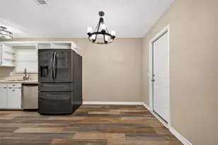 206 S Mattson St, West Columbia, TX 77486 - Photo 15