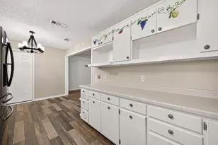 206 S Mattson St, West Columbia, TX 77486 - Photo 21
