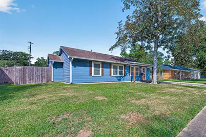 206 S Mattson Street, West Columbia, TX 77486 - Photo 3