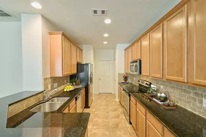 327 Bloomhill Place, Magnolia, TX 77354 - Photo 17