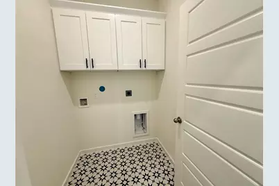 3210 Emeral Hills Dr, Angleton, TX 77515 - Photo 11