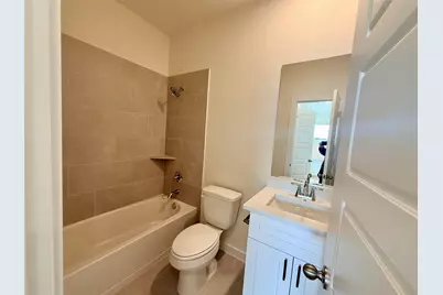 3210 Emeral Hills Dr, Angleton, TX 77515 - Photo 17