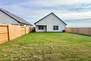 3210 Emerald Hills Dr, Angleton, TX 77515 - Photo 3