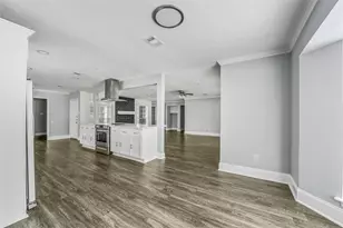 810 Maranon Ln, Houston, TX 77090 - Photo 13