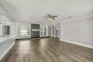 810 Maranon Ln, Houston, TX 77090 - Photo 5