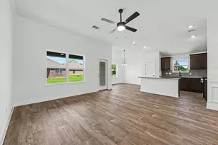 8 Keystone Ct, Angleton, TX 77515 - Photo 13