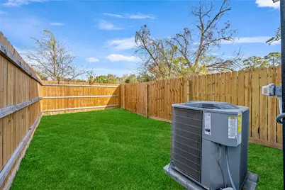 5719 Polly A/B Street, Houston, TX 77016 - Photo 21