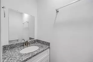 5719 Polly A/B St, Houston, TX 77016 - Photo 9