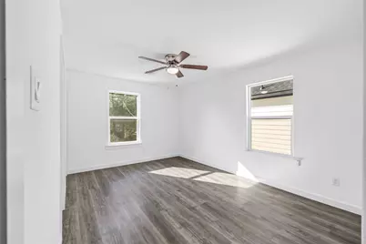 5719 Polly A/B Street, Houston, TX 77016 - Photo 15