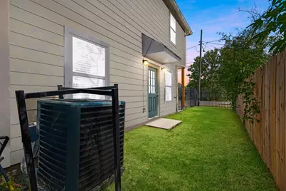 8357 Tate Street, Houston, TX 77028 - Photo 27